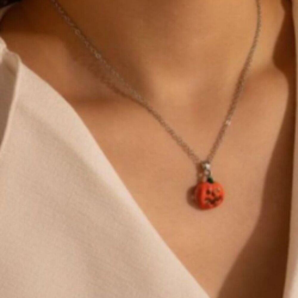 NWT, Halloween Fall Pumpkin Pendant Necklace